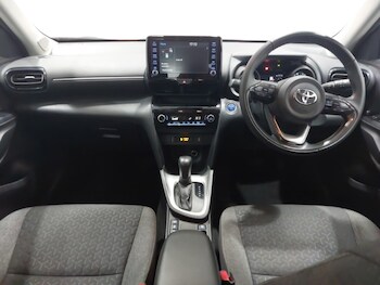 Used Toyota Yaris Cross 2023 for sale - 77610869: Photo