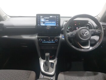 Used Toyota Yaris Cross 2023 for sale - 78475189: Photo