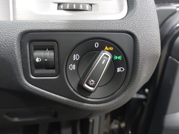 Used Volkswagen Golf 2015 for sale - 76264900: Photo 11