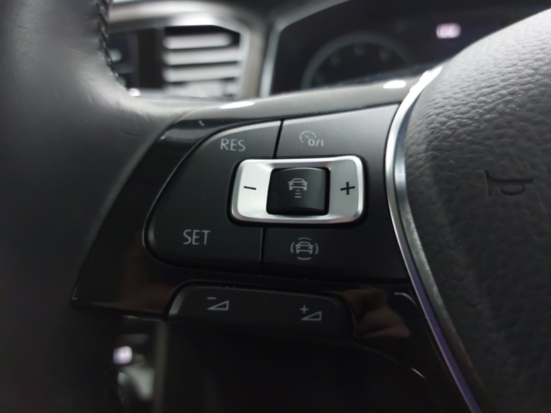 Used Volkswagen T-Roc 2019 for sale - 76397459: Photo 15