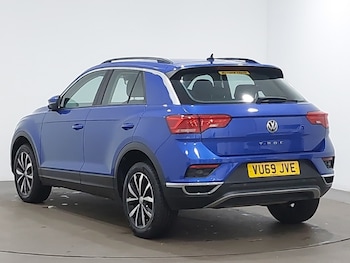 Used Volkswagen T-Roc 2019 for sale - 76397459: Photo