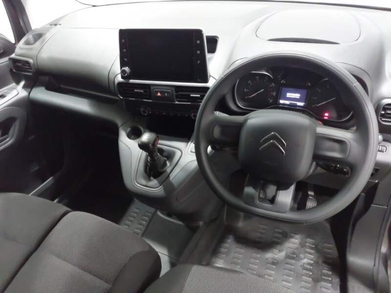 Used Citroen Berlingo 2024 for sale - 77024777: Photo 2