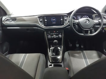 Used Volkswagen T-Roc 2019 for sale - 79581525: Photo