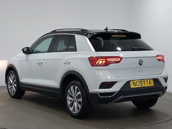 Used Volkswagen T-Roc 2019 for sale - 79581525: Photo
