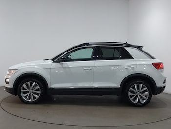 Used Volkswagen T-Roc 2019 for sale - 79581525: Photo