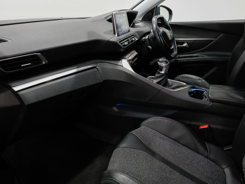 Used Peugeot 3008 2017 for sale - 77352666: Photo 5