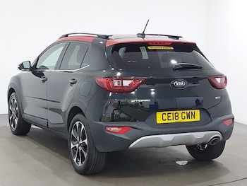 Used Kia Stonic 2018 for sale - 79407090: Photo