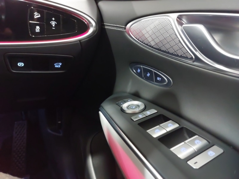 Used Genesis GV70 2023 for sale - 77514079: Photo 13