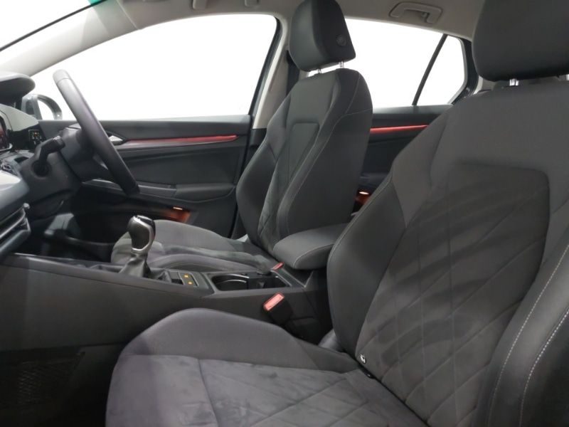 Used Volkswagen Golf 2020 for sale - 77635851: Photo 5