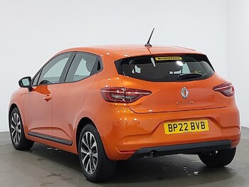 Used Renault Clio 2022 for sale - 75668759: Photo