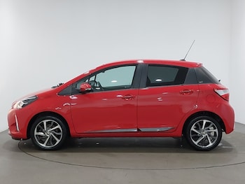 Used Toyota Yaris 2020 for sale - 76456118: Photo