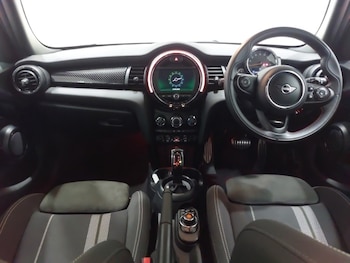 Used MINI Hatch 2019 for sale - 78560295: Photo