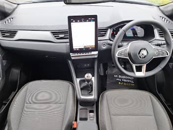 Used Renault Captur 2024 for sale - 79689139: Photo