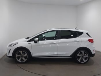 Used Ford Fiesta 2018 for sale - 79139104: Photo