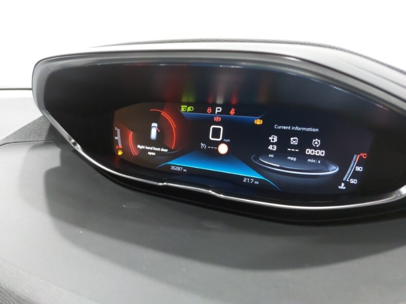 Used Peugeot 3008 2020 for sale - 77273131: Photo 11