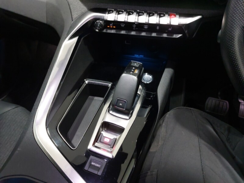 Used Peugeot 3008 2020 for sale - 77273131: Photo 17