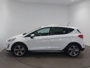 Used Ford Fiesta 2018 for sale - 79603524: Photo