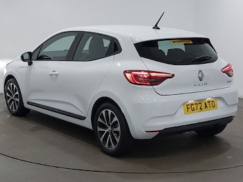 Used Renault Clio 2023 for sale - 78475172: Photo