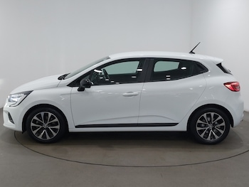 Used Renault Clio 2023 for sale - 78475172: Photo