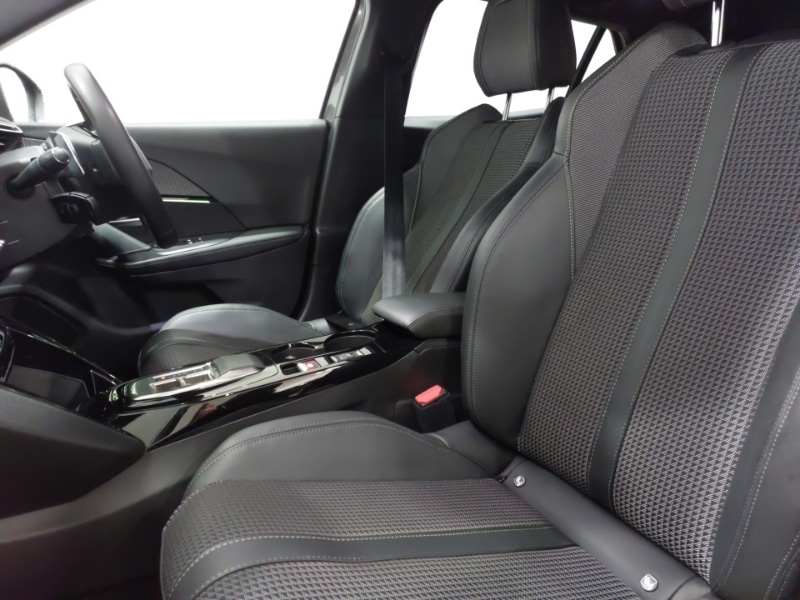 Used Peugeot 2008 2023 for sale - 76834455: Photo 5