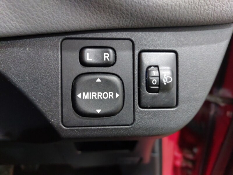 Used Toyota Yaris 2016 for sale - 77881805: Photo 15