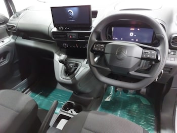 Used Citroen Berlingo 2024 for sale - 76537245: Photo