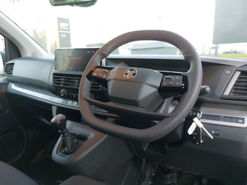 Used Vauxhall Vivaro 2024 for sale - 76745778: Photo