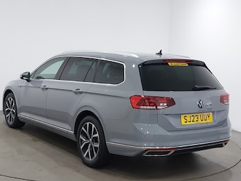 Used Volkswagen Passat 2023 for sale - 78994735: Photo