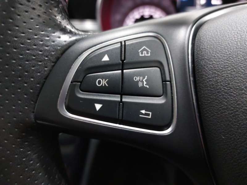 Used Mercedes-Benz C Class 2018 for sale - 77304405: Photo 15