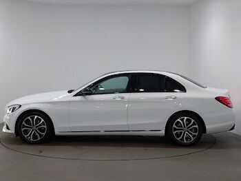 Used Mercedes-Benz C Class 2018 for sale - 77304405: Photo