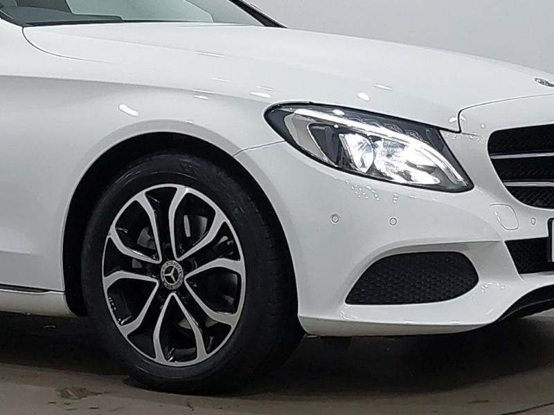 Used Mercedes-Benz C Class 2018 for sale - 77304405: Photo 9