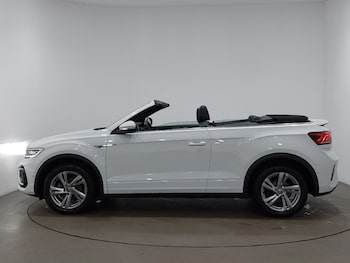 Used Volkswagen T-Roc 2022 for sale - 77405522: Photo