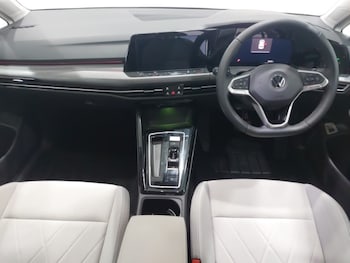 Used Volkswagen Golf 2023 for sale - 78987868: Photo