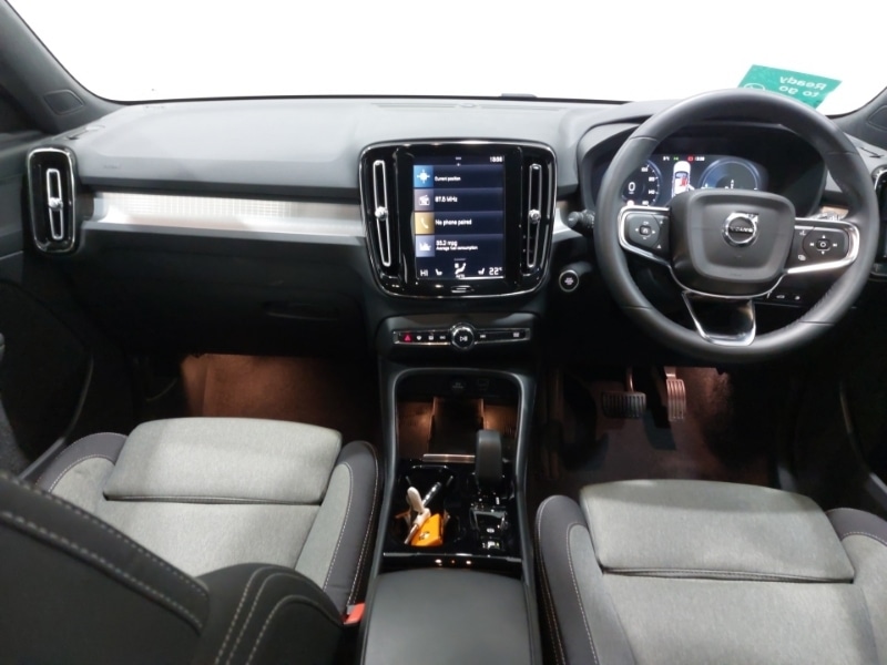 Used Volvo XC40 2022 for sale - 77047054: Photo 2