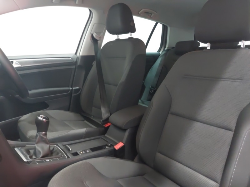 Used Volkswagen Golf 2019 for sale - 76343406: Photo 5