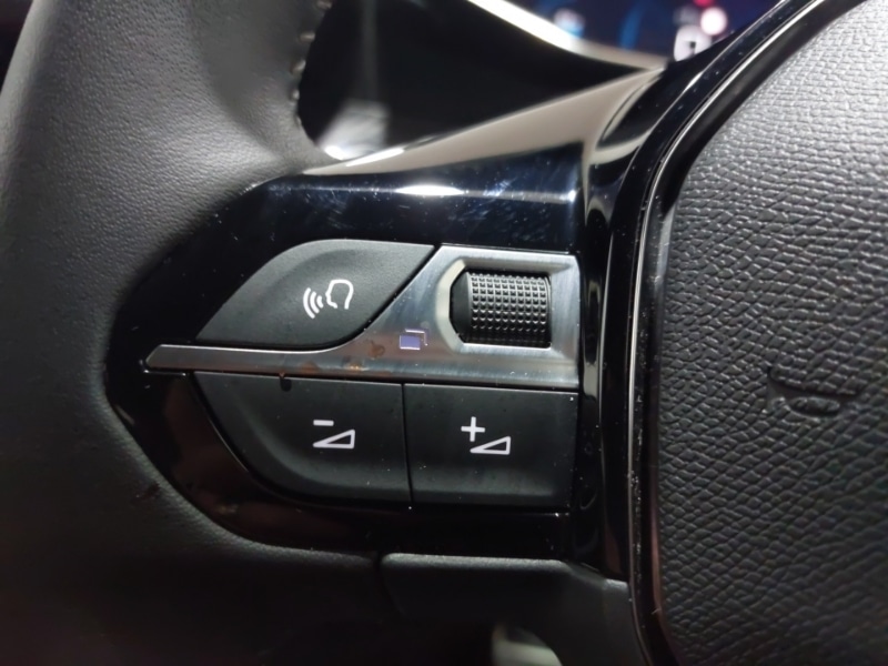 Used Peugeot 2008 2023 for sale - 77585267: Photo 15