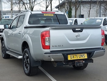 Used Nissan Navara 2021 for sale - 77922619: Photo