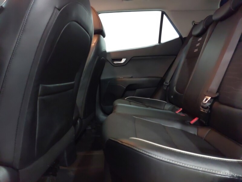 Used Kia Stonic 2021 for sale - 76602437: Photo 6