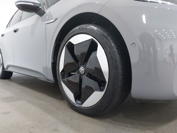 Used Volkswagen ID.3 2023 for sale - 76264917: Photo 9