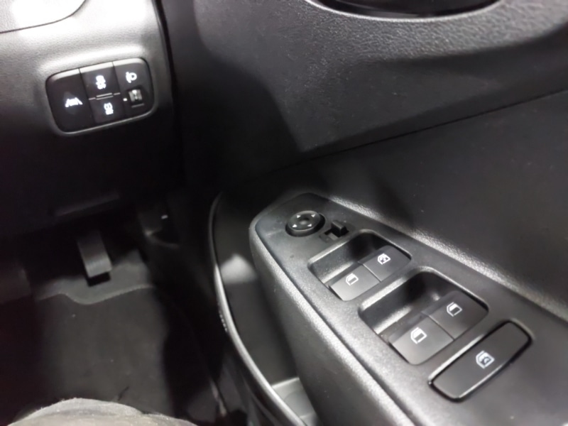 Used Hyundai i10 2023 for sale - 78032729: Photo 15