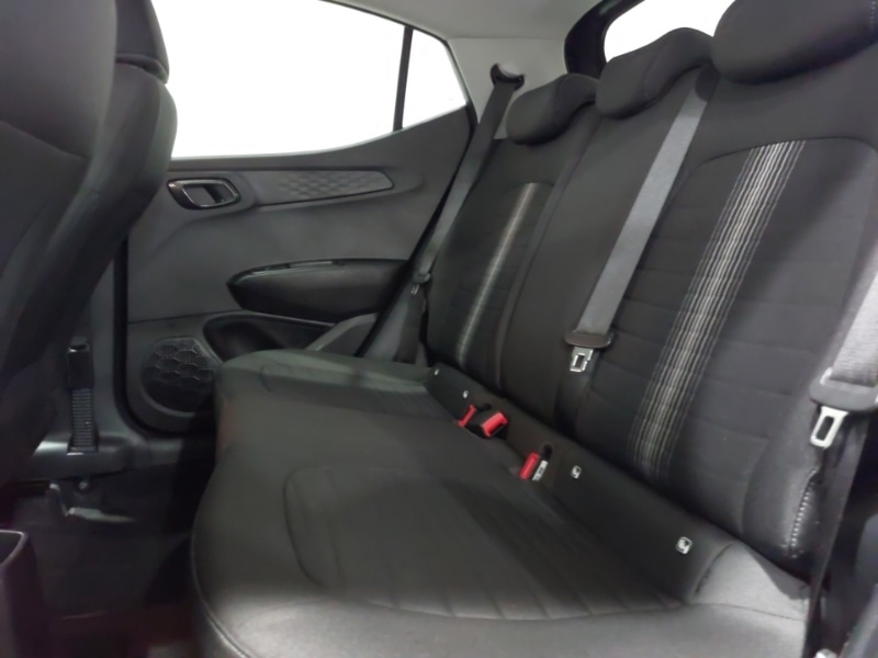 Used Hyundai i10 2023 for sale - 78032729: Photo 6