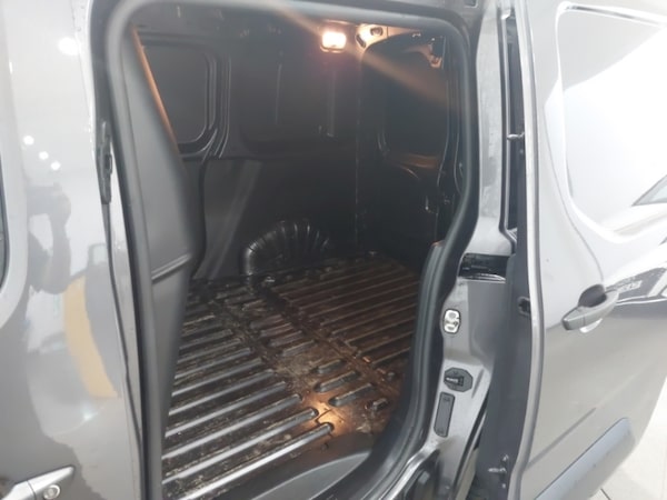 Used Peugeot Partner 2023 for sale - 76244355: Photo 6