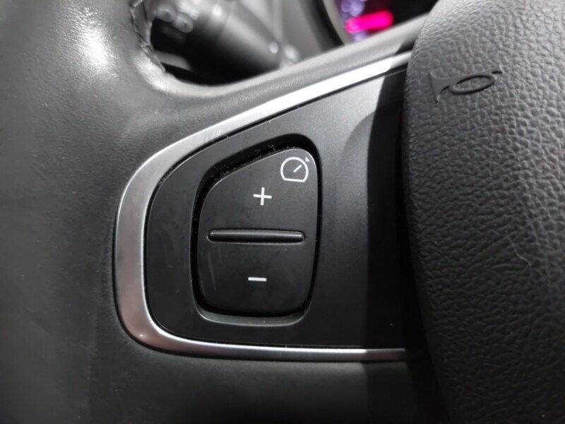 Used Renault Captur 2017 for sale - 77491632: Photo 15