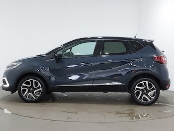 Used Renault Captur 2017 for sale - 77491632: Photo