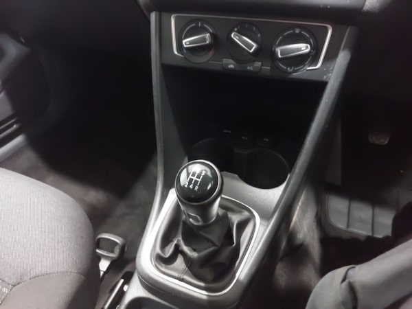 Used Volkswagen Polo 2017 for sale - 76348287: Photo 12