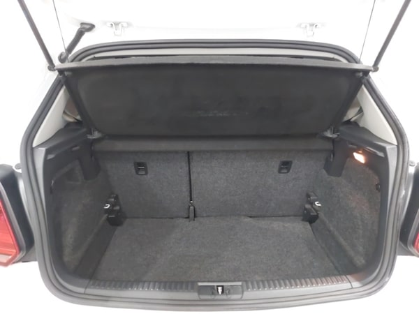 Used Volkswagen Polo 2017 for sale - 76348287: Photo 8