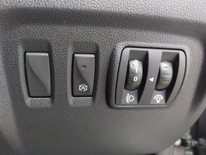 Used Renault Captur 2018 for sale - 77881800: Photo 15