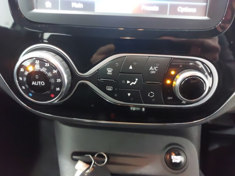 Used Renault Captur 2018 for sale - 77881800: Photo 17