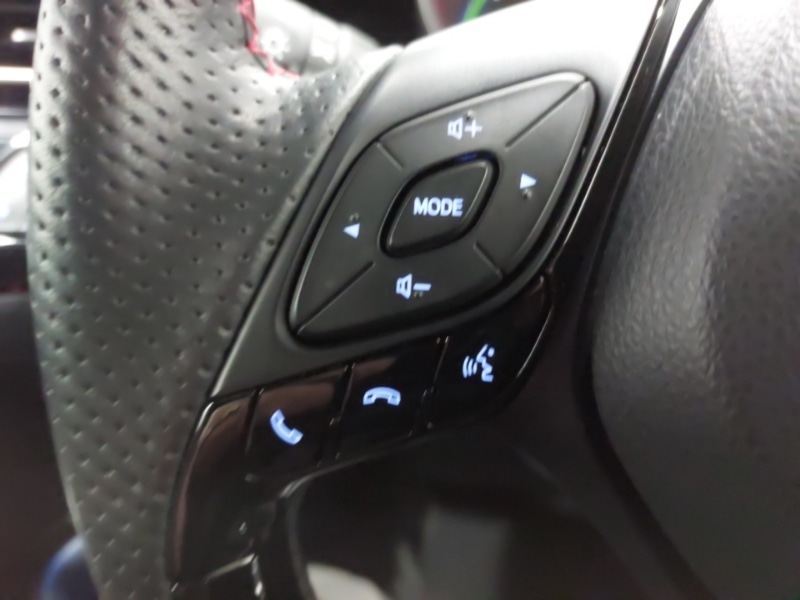 Used Toyota C-HR 2023 for sale - 77651786: Photo 15