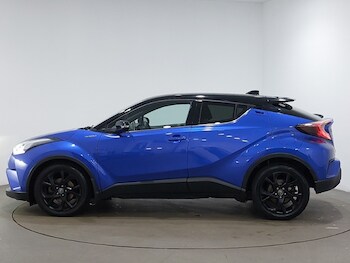 Used Toyota C-HR 2019 for sale - 77419002: Photo